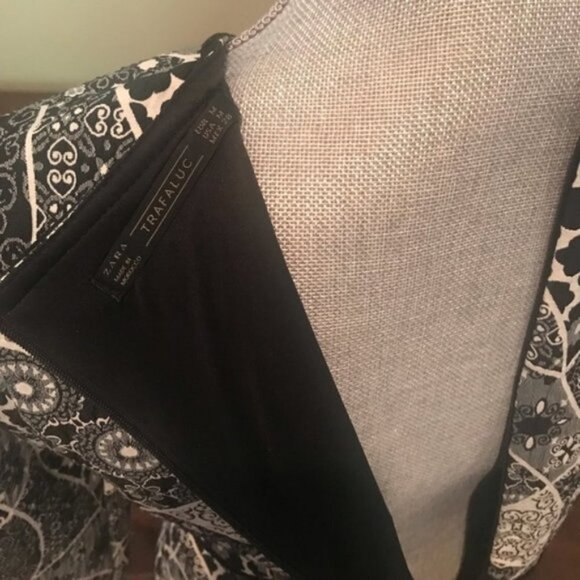 Zara Paisley Empire Waist Dress Size Medium - Picture 4 of 7